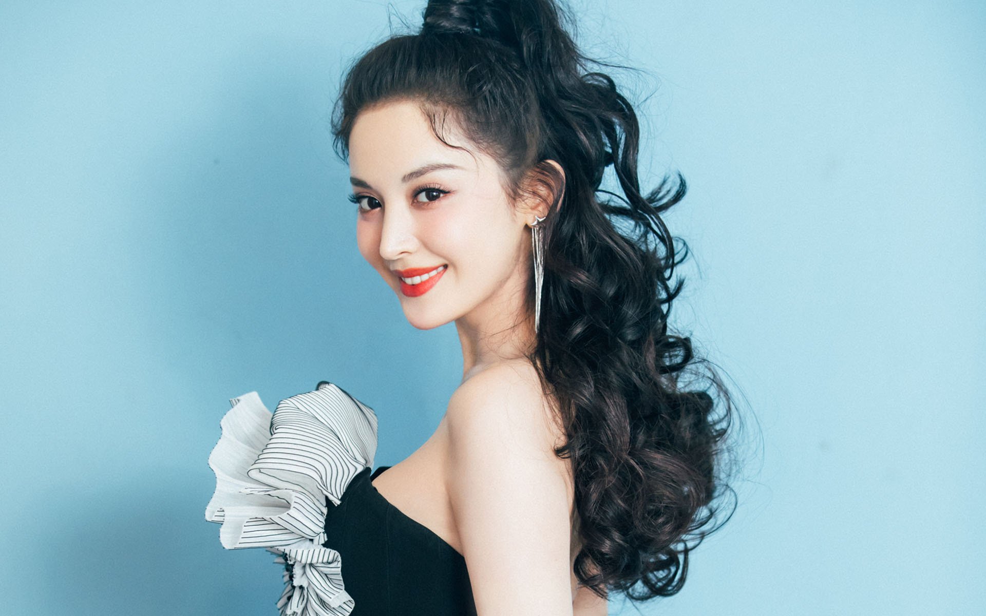 乐鱼vip-校园排球推广计划覆盖西部地区，校园排球比赛